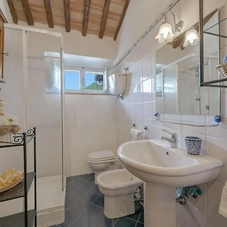 Casa Virginia فيلة غايولي إن كيانتي